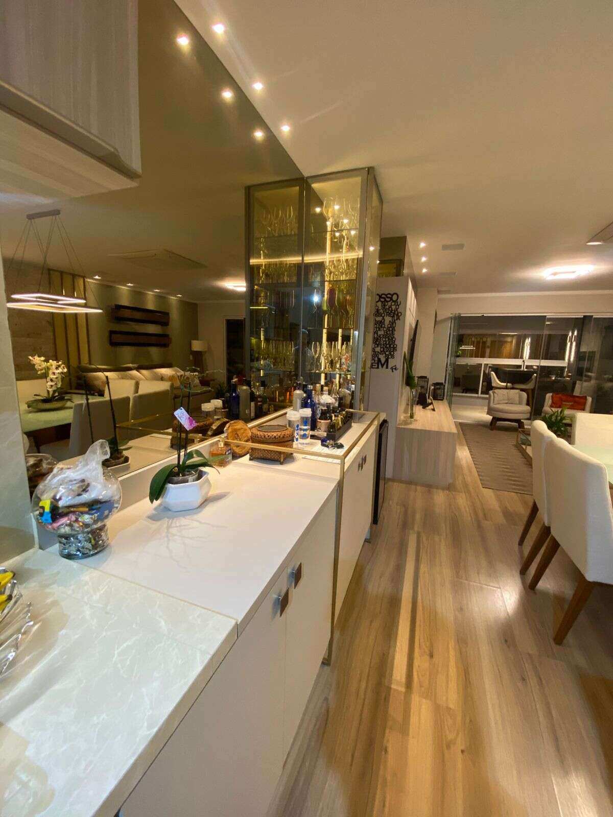 Apartamento à venda, com 3 quartos, 164,49m² - Mariussi Imóveis