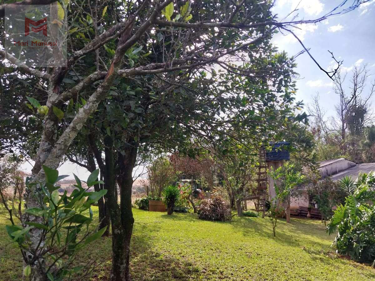 Chácara à venda, com 2 quartos, 2.42 HAm² - Mariussi Imóveis