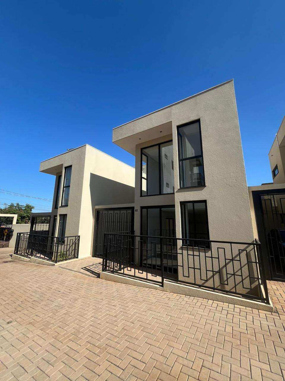 Sobrado em condomínio à venda, no Reidencial Dos Condás, , com 1 quarto, 86,28m² - Mariussi Imóveis