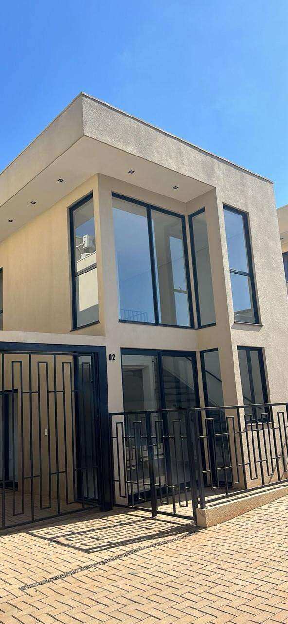 Sobrado em condomínio à venda, no Reidencial Dos Condás, , com 1 quarto, 86,28m² - Mariussi Imóveis